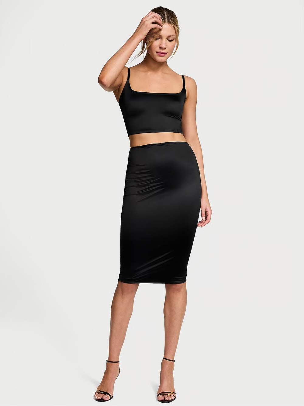 NWT VICTORIA'S SECRET
SoSleek™ Tube Skirt